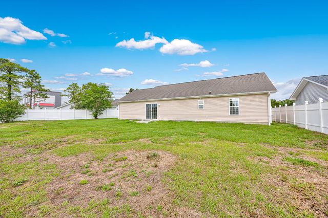 220 Loquat Ct., Myrtle Beach, SC 29579