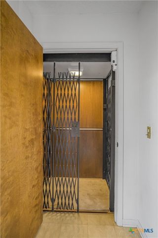 1401 W Main Street, Port O'connor, TX 77982