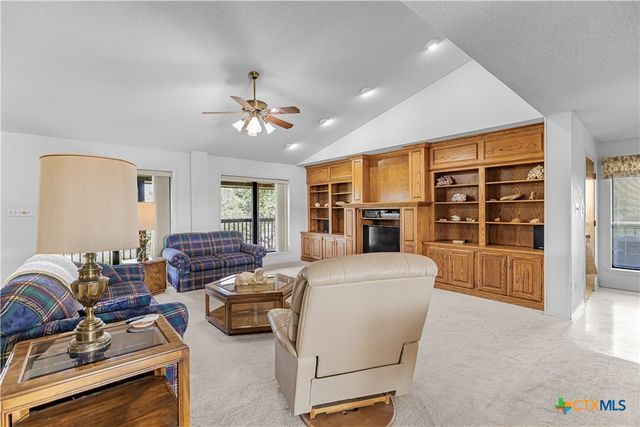 1401 W Main Street, Port O'connor, TX 77982