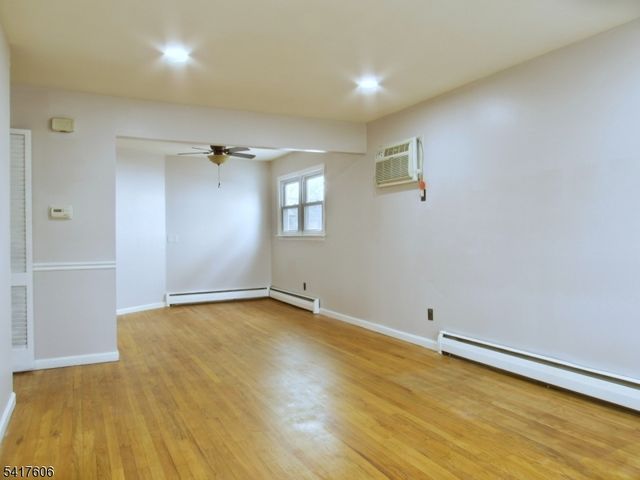 132 Oak St 2, Rahway City, NJ 07065