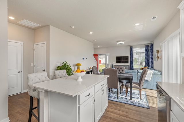 9536 Capstone Court, West Des Moines, IA 50266