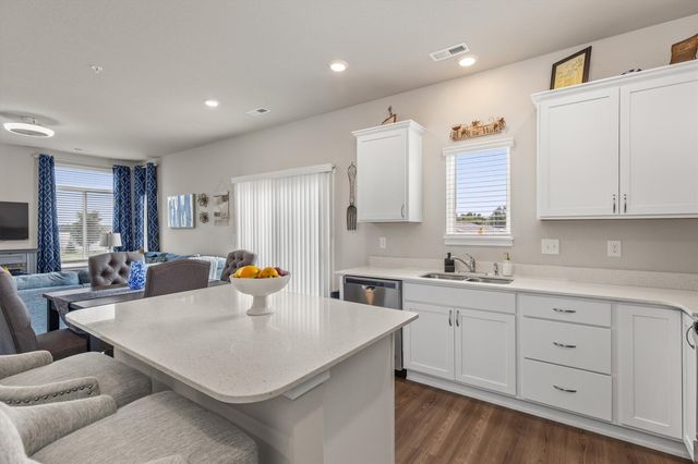 9536 Capstone Court, West Des Moines, IA 50266