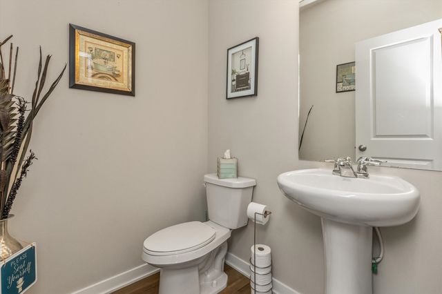 9536 Capstone Court, West Des Moines, IA 50266