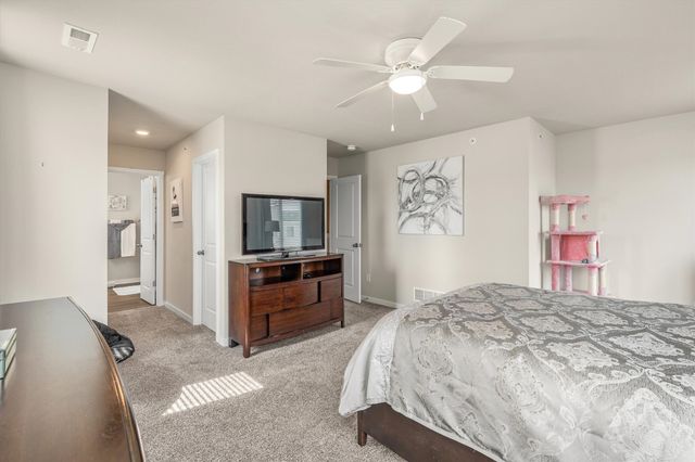 9536 Capstone Court, West Des Moines, IA 50266