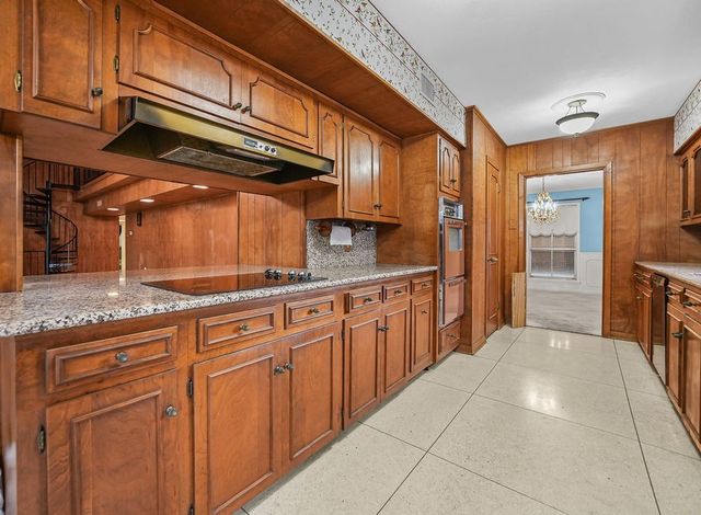 638 Retama Ave, Taft, TX 78390