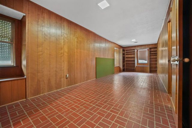 638 Retama Ave, Taft, TX 78390