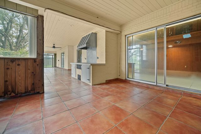 638 Retama Ave, Taft, TX 78390