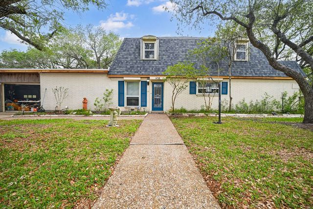 638 Retama Ave, Taft, TX 78390