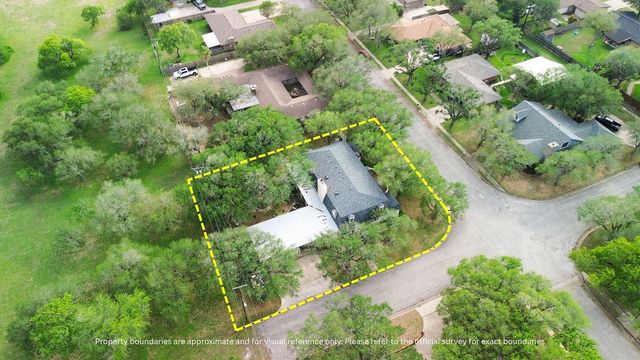 638 Retama Ave, Taft, TX 78390