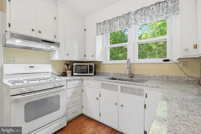 189 RIVER RD, Washington Crossing, PA 18977