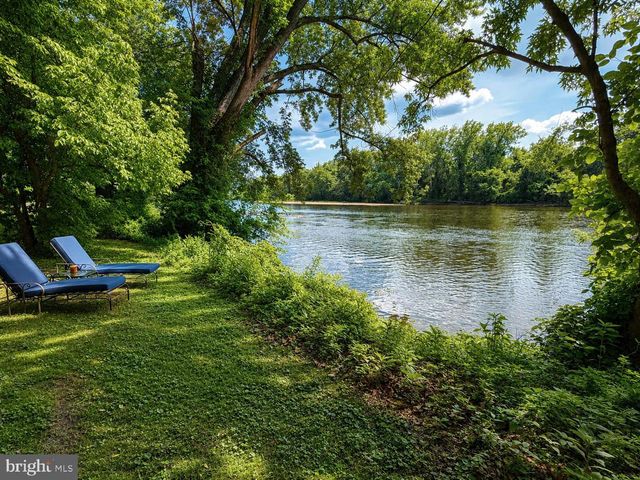 189 RIVER RD, Washington Crossing, PA 18977