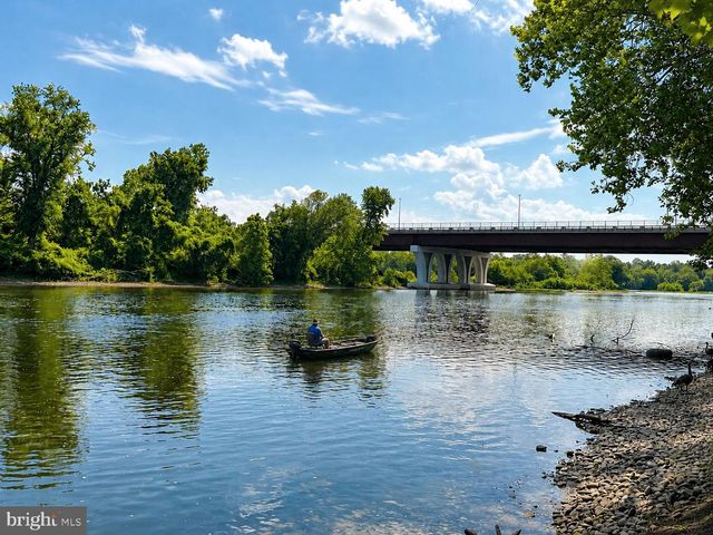 189 RIVER RD, Washington Crossing, PA 18977