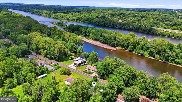 189 RIVER RD, Washington Crossing, PA 18977