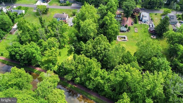 189 RIVER RD, Washington Crossing, PA 18977