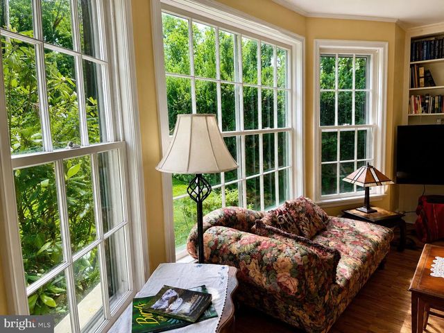 189 RIVER RD, Washington Crossing, PA 18977