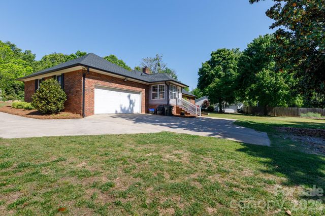 1711 Cricket Run, York, SC 29745
