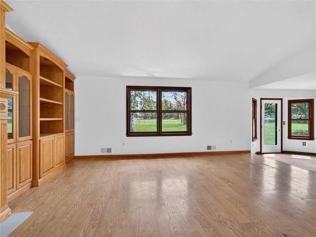 51 Clearwater Circle, Greece, NY 14612