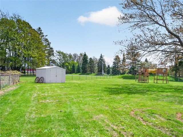51 Clearwater Circle, Greece, NY 14612