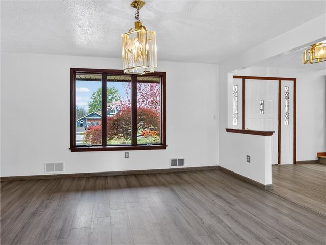 51 Clearwater Circle, Greece, NY 14612
