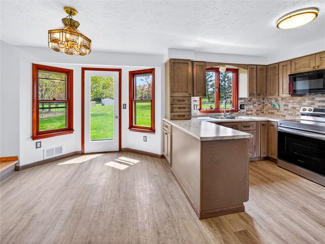 51 Clearwater Circle, Greece, NY 14612