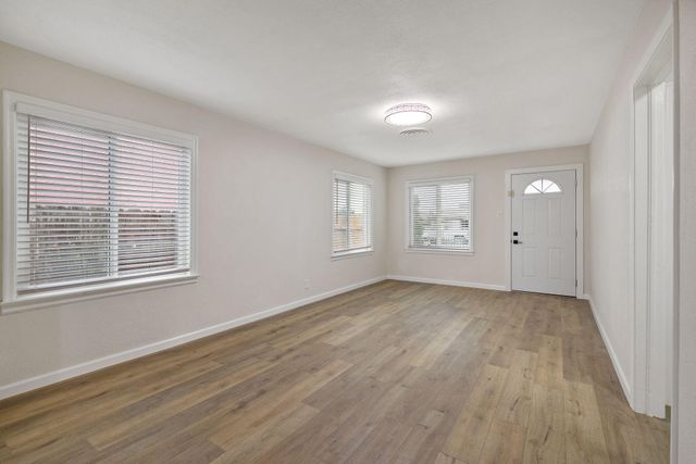 316 S D Street, Tulare, CA 93274