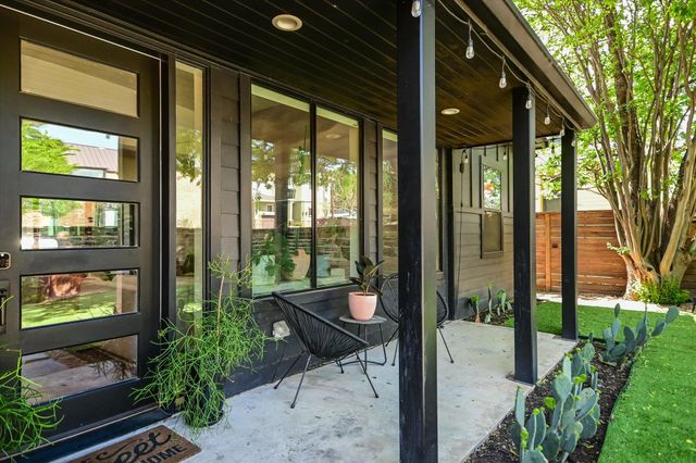 2011 Arpdale ST, Austin, TX 78704