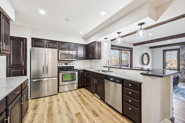 1605 Hillsboro Avenue, Golden Valley, MN 55427