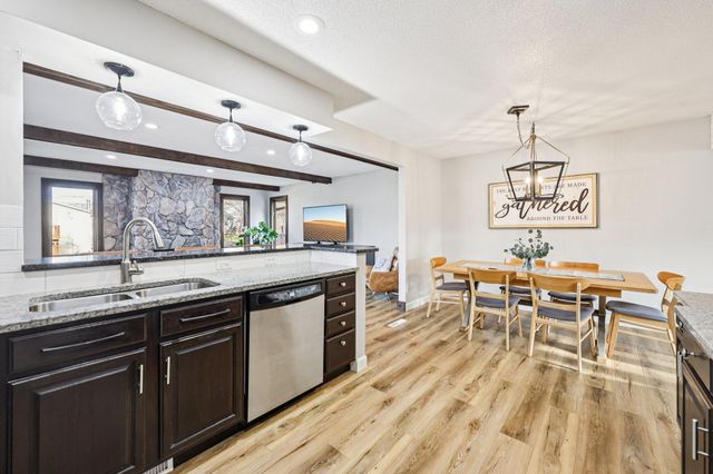 1605 Hillsboro Avenue, Golden Valley, MN 55427