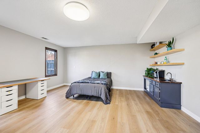 1605 Hillsboro Avenue, Golden Valley, MN 55427