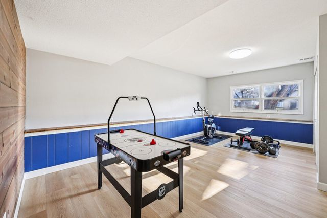 1605 Hillsboro Avenue, Golden Valley, MN 55427