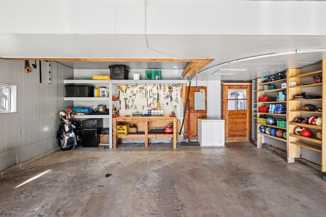 1605 Hillsboro Avenue, Golden Valley, MN 55427