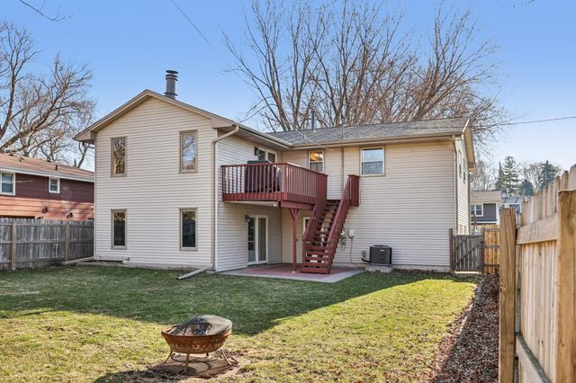 1605 Hillsboro Avenue, Golden Valley, MN 55427