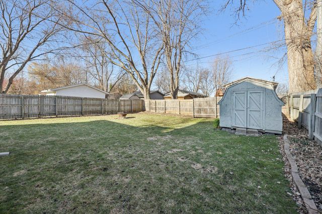 1605 Hillsboro Avenue, Golden Valley, MN 55427