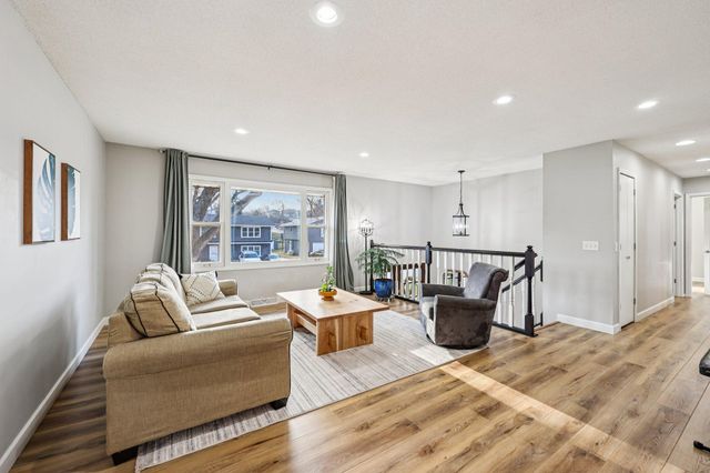 1605 Hillsboro Avenue, Golden Valley, MN 55427