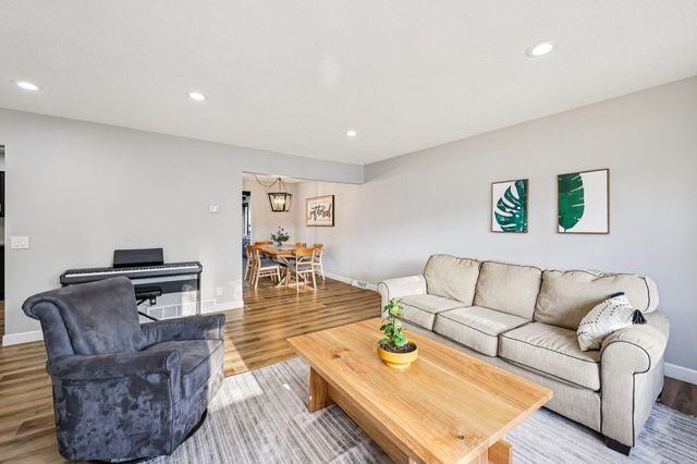 1605 Hillsboro Avenue, Golden Valley, MN 55427