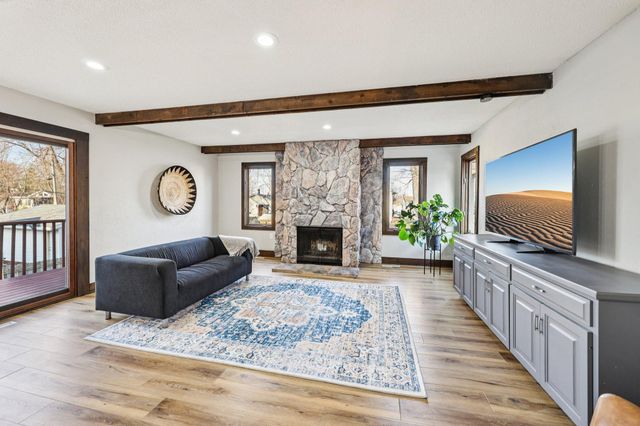 1605 Hillsboro Avenue, Golden Valley, MN 55427