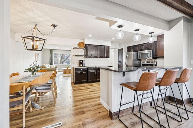 1605 Hillsboro Avenue, Golden Valley, MN 55427