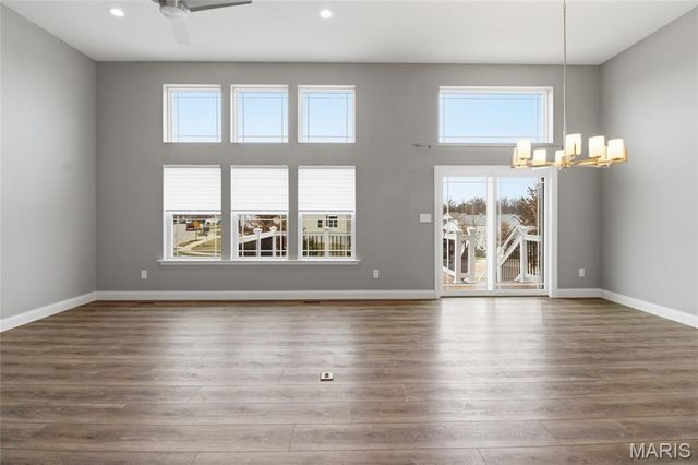 155 Palais Court, St Charles, MO 63301