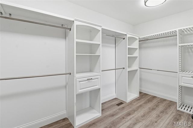 155 Palais Court, St Charles, MO 63301