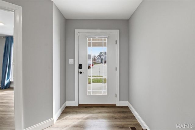 155 Palais Court, St Charles, MO 63301