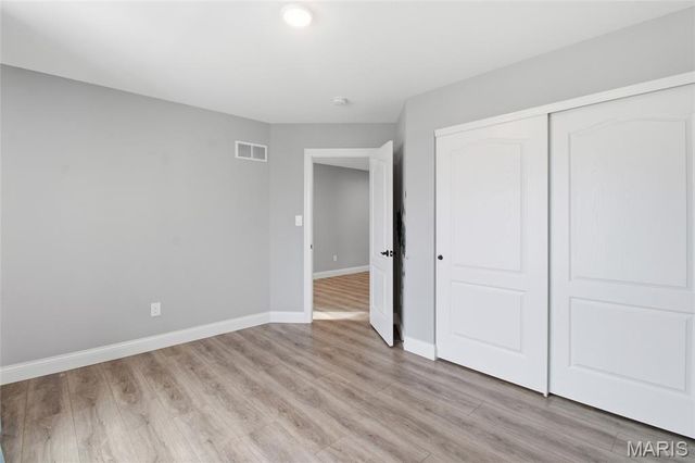 155 Palais Court, St Charles, MO 63301