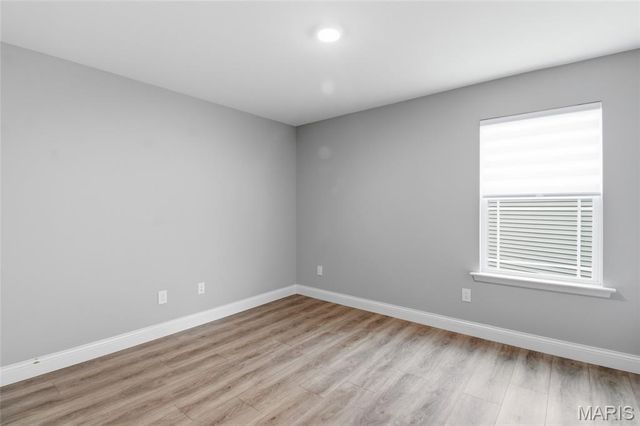 155 Palais Court, St Charles, MO 63301