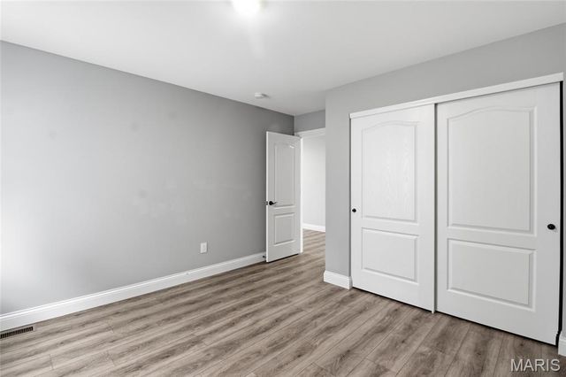 155 Palais Court, St Charles, MO 63301