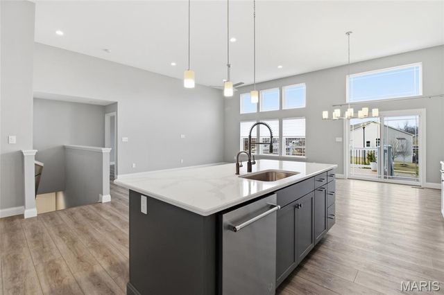 155 Palais Court, St Charles, MO 63301