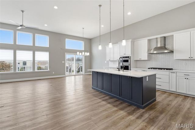 155 Palais Court, St Charles, MO 63301