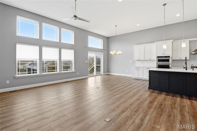 155 Palais Court, St Charles, MO 63301