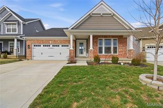 155 Palais Court, St Charles, MO 63301