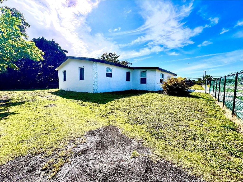 10730 SW 149th Terrace, Miami, FL 33176