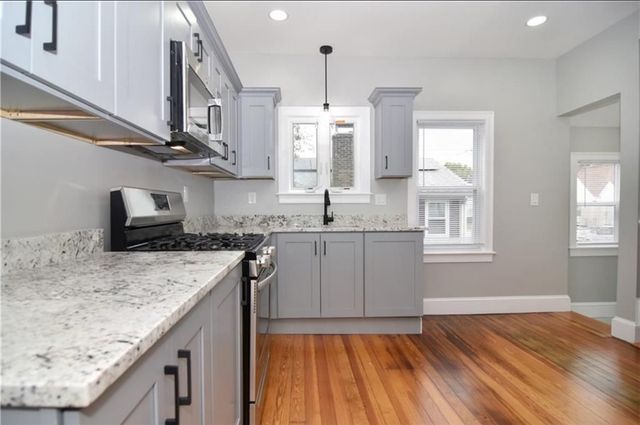 40 Linton st, Pawtucket, RI 02861