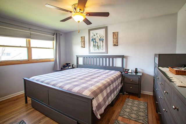 1500 Bates Lane, Schaumburg, IL 60193